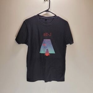 Alt J band tees 2018 tour tshirt- size small